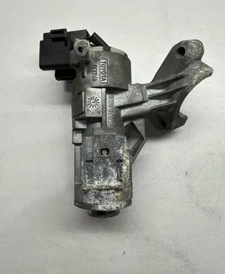 Toyota Yaris Ignition lock 450200D01