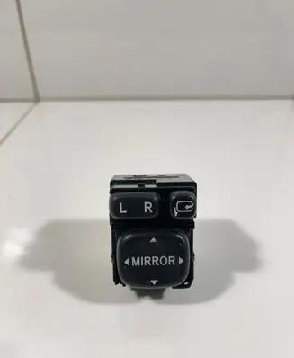 Lexus IS 220D-250-350 Wing mirror switch 183575