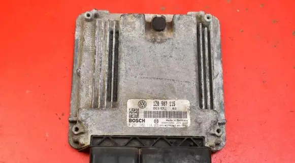 Skoda Octavia Mk2 (1Z) Engine control unit/module ECU 1Z0907115