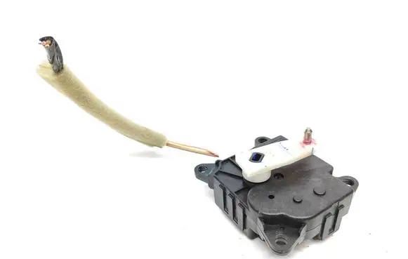 Nissan Rogue A/C air flow flap actuator/motor 200706E 277306RF0A 15913