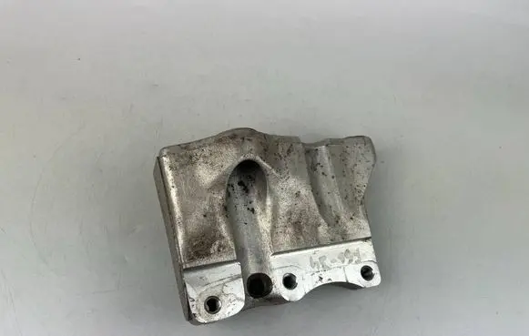 Mini One - Cooper F56 F55 Engine mounting bracket 8511299