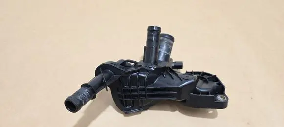 Renault Captur Thermostat/thermostat housing 110616064R
