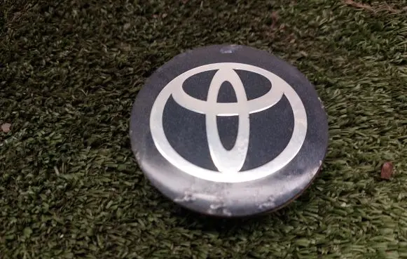 Toyota RAV 4 (XA50) Original wheel cap 77515 3395