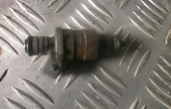 Ford Ka Fuel injector 95bfbc