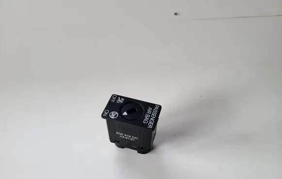 Audi A3 8Y Passenger airbag on/off switch 
