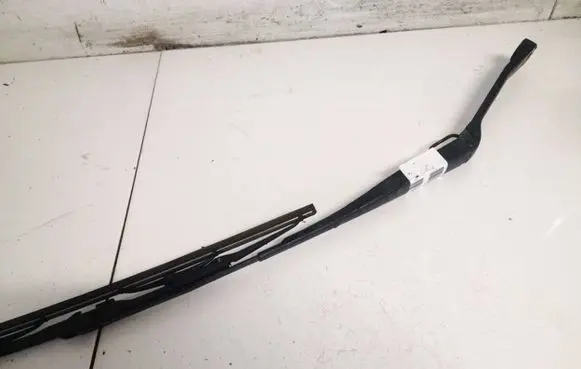 Ford Maverick Front wiper blade arm