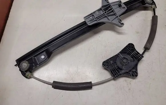 Skoda Superb B8 (3V) Rear window lifting mechanism without motor