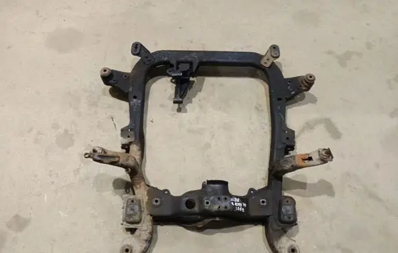 Opel Astra H Front subframe 