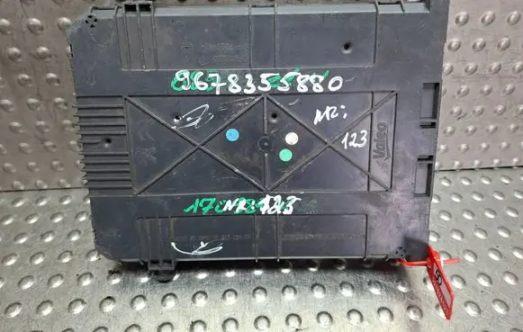 Peugeot 208 I Fuse box set S27624123 9678355880
