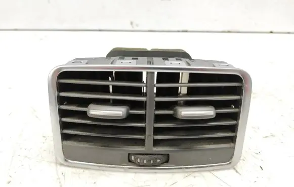 Rear air vent grill