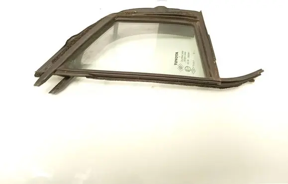 Toyota Yaris Front door vent window glass four-door 43R00097