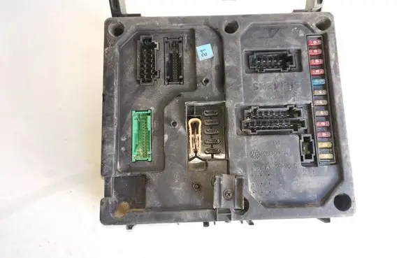Volkswagen Sharan Fuse module 7M0962258E