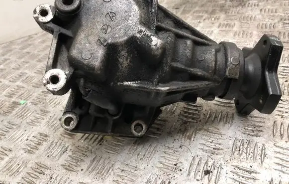 Nissan Qashqai Gearbox transfer box case 067022