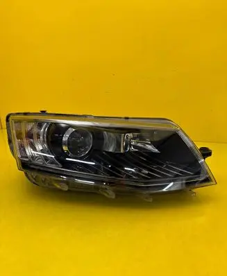Skoda Octavia Mk3 (5E) Headlight/headlamp 5E1941016B