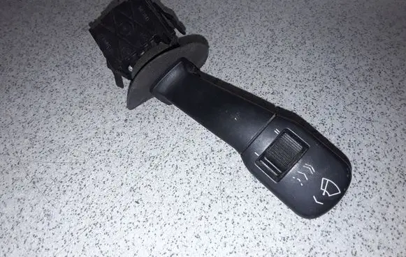 BMW 5 E39 Wiper control stalk 8352013