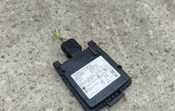 Volvo XC40 Blind spot module 32233090 02009651 6PZ01288210
