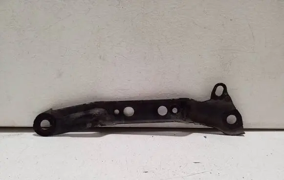 Audi A5 Other under body part 8W0201827C