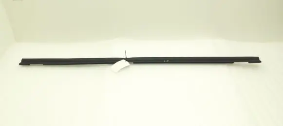 Mercedes-Benz GLB x247 Other front door trim element A2477273101