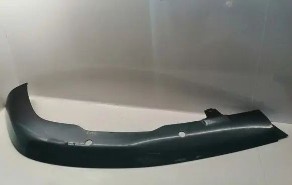 Front bumper lip