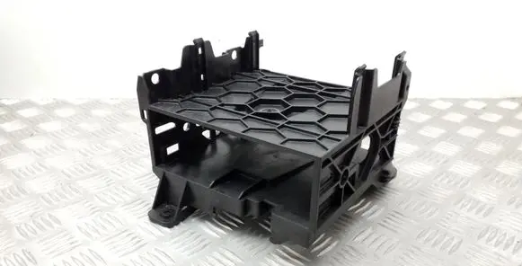 Audi A4 S4 B8 8K Navigation GPS unit bracket/holder 8T0907368A