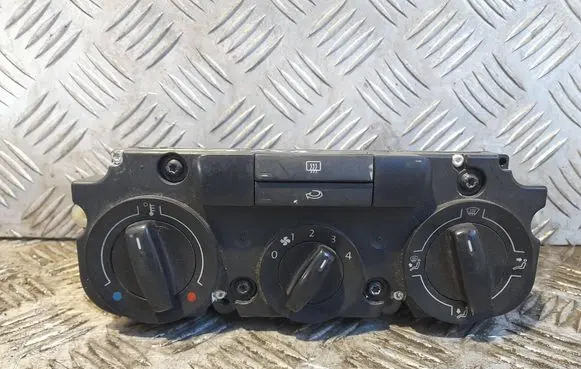 Volkswagen Golf V Climate control unit