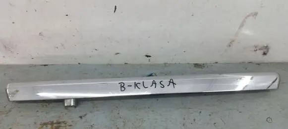 Mercedes-Benz B W245 Tailgate trim A2048850411