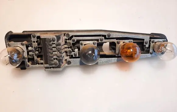 Tail light part