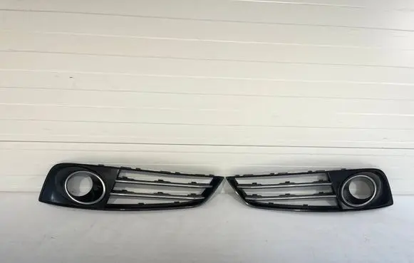 Audi A8 S8 D4 4H Front fog light trim/grill 4H0807680K 4H0807679K