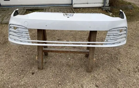 Volkswagen Golf VIII Front bumper 5H0807221H