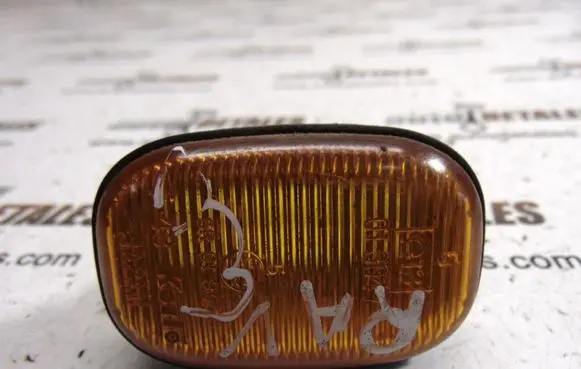 Toyota RAV 4 (XA20) Front fender indicator light