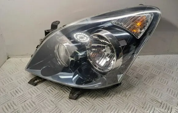 Toyota Corolla Verso AR10 Headlight/headlamp 811700F080 7357230400