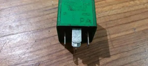 Ford Mondeo MK II Other relay 93BG13A025A1B V23136-A1-X32