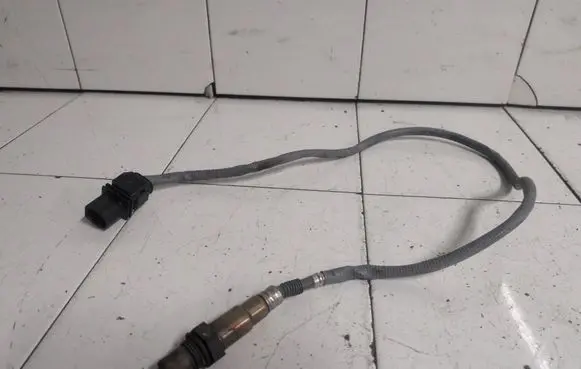 BMW 5 E60 E61 Lambda probe sensor 7558073 0258017099