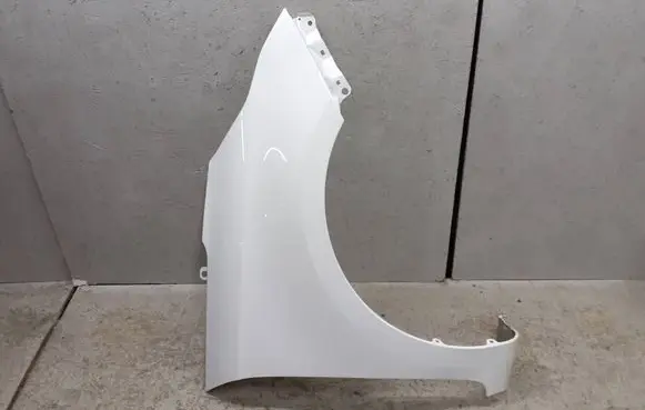 KIA Carens III Fender