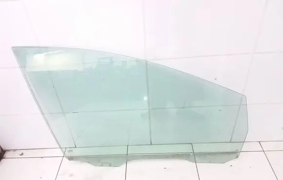 Seat Alhambra (Mk2) Front door window glass four-door 7N0845202 AS2