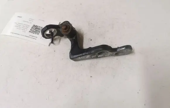 Ford C-MAX I Front door lower hinge 