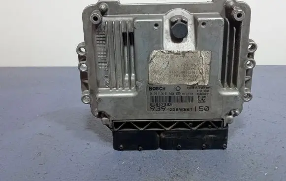 Alfa Romeo 159 Engine control unit/module ECU 51847392