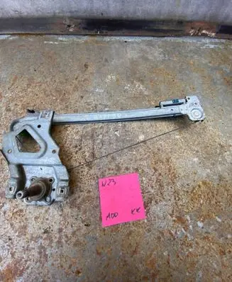 Audi 80 90 S2 B4 Rear door manual window regulator 