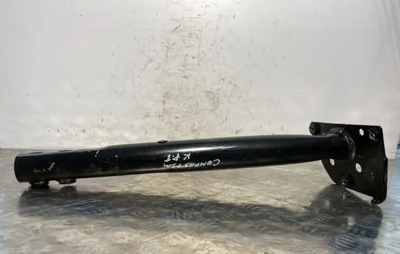 Jeep Compass Sliding door bottom rail 