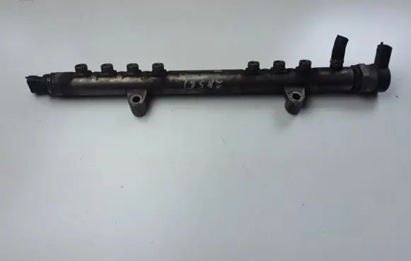Volvo V70 Fuel main line pipe 30777759