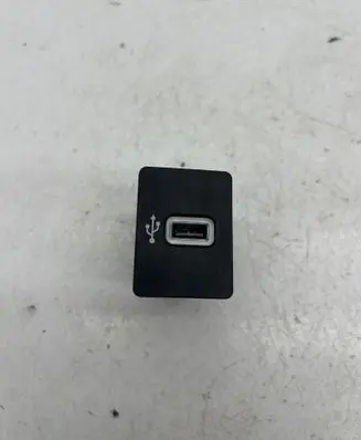 Ford Focus USB socket connector HS7T14F014AD 29618501820