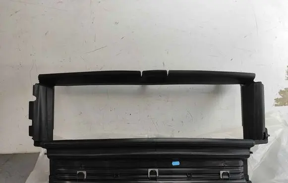 Volvo XC60 Intercooler air guide/duct channel 31425367