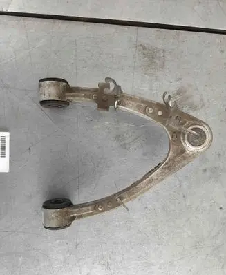 Maserati Quattroporte Front upper control arm/wishbone 900027729