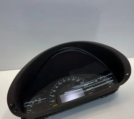 Speedometer (instrument cluster)
