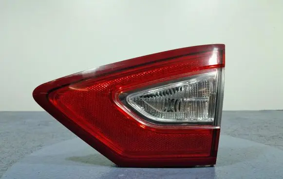 Ford Fusion Rear/tail lights DS73-13A602-AD