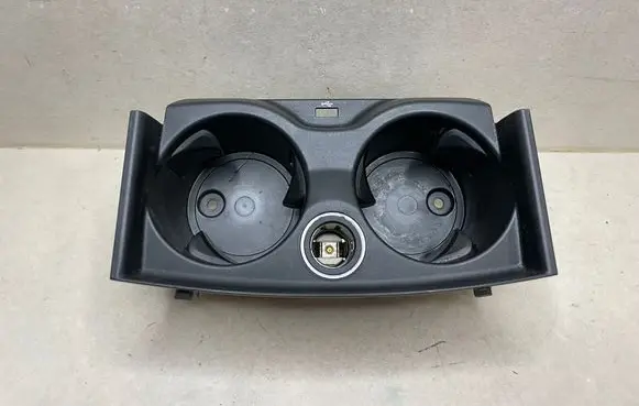 BMW 5 G30 G31 G38 Cup holder front 6801508