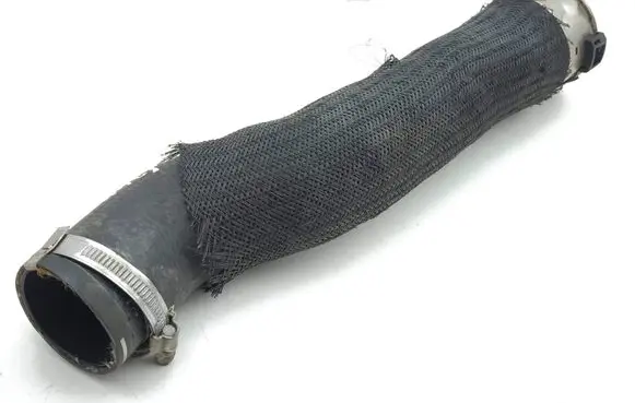 Peugeot 3008 II Intercooler hose/pipe 9826259080 69080