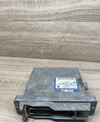 Volvo S40, V40 Engine control unit/module HOM7700868321