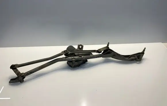 Mercedes-Benz E W211 Front wiper linkage and motor 2118200142 A2118200142 A2118200442