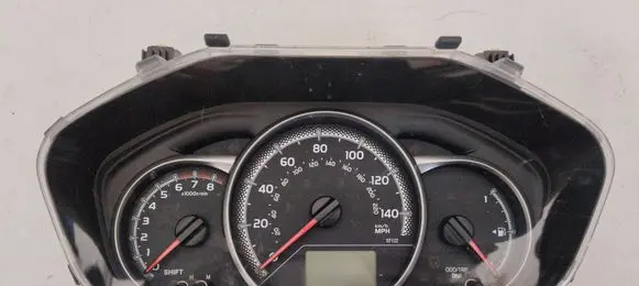 Toyota Yaris Speedometer (instrument cluster) 838000U191